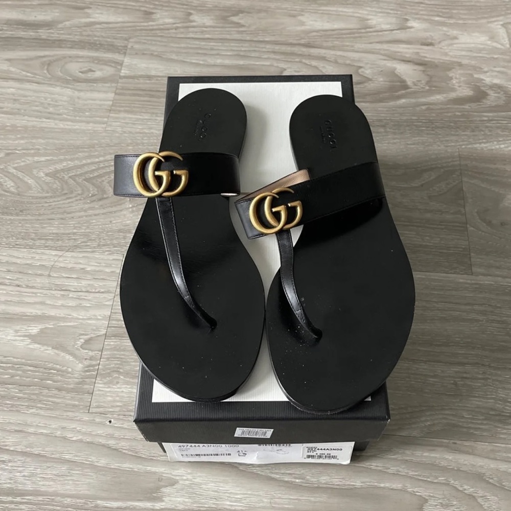 Gucci Thong Sandals